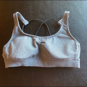 sports bra